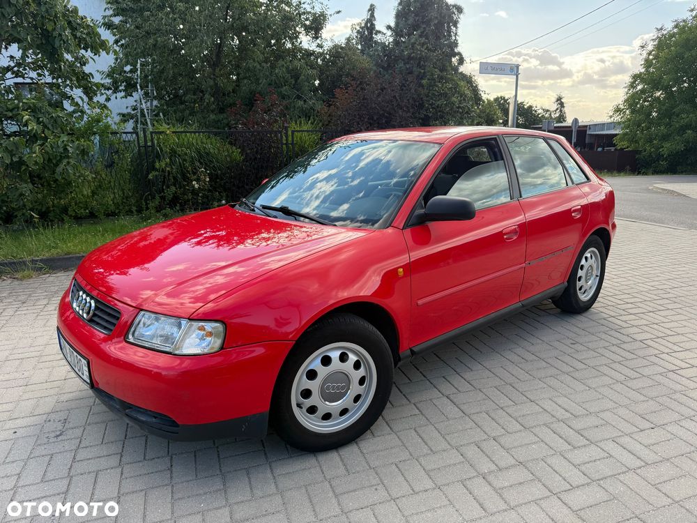 Audi A3 Sportback - 1