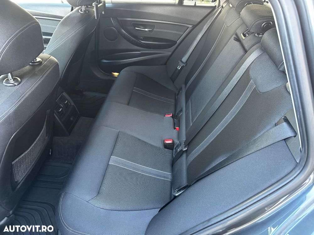 BMW Seria 3 320d xDrive AT - 5