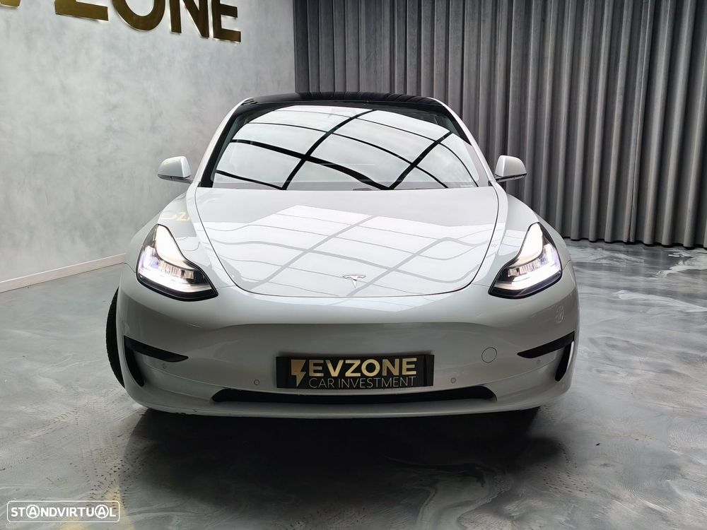 Tesla Model 3 Standard Range Plus RWD - 3