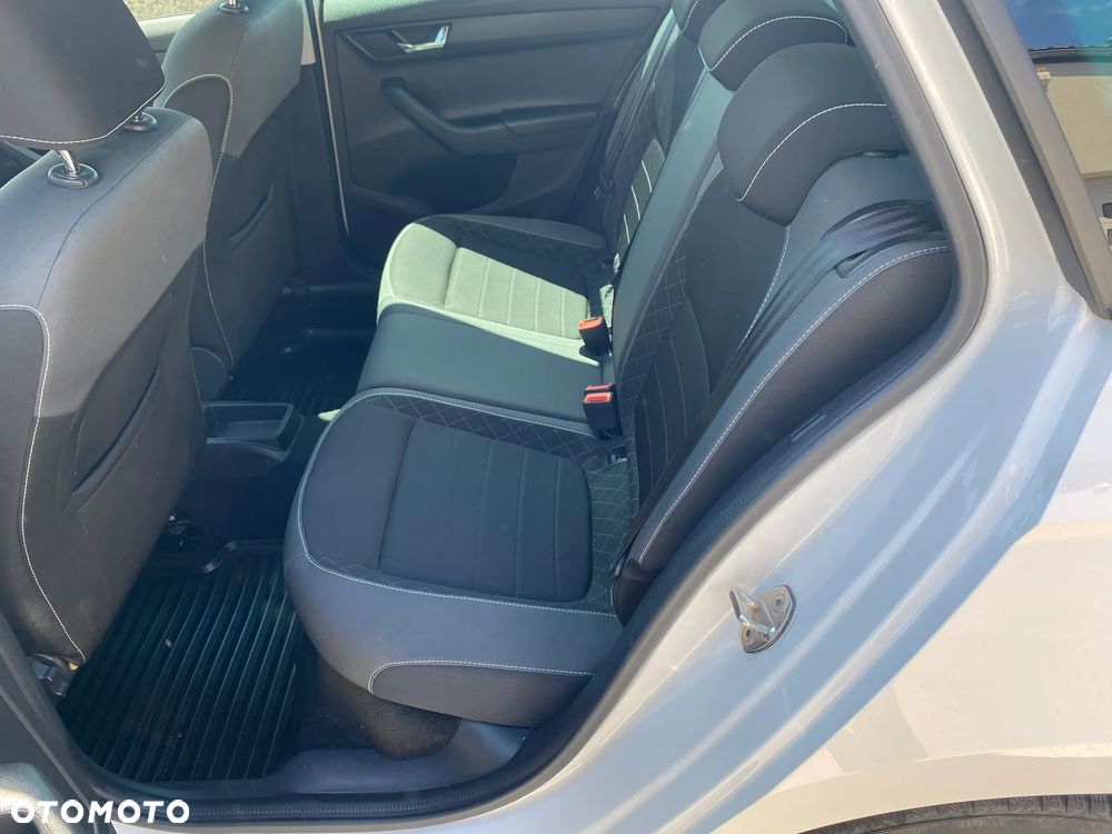 Skoda Fabia 1.0 TSI Ambition Plus - 9