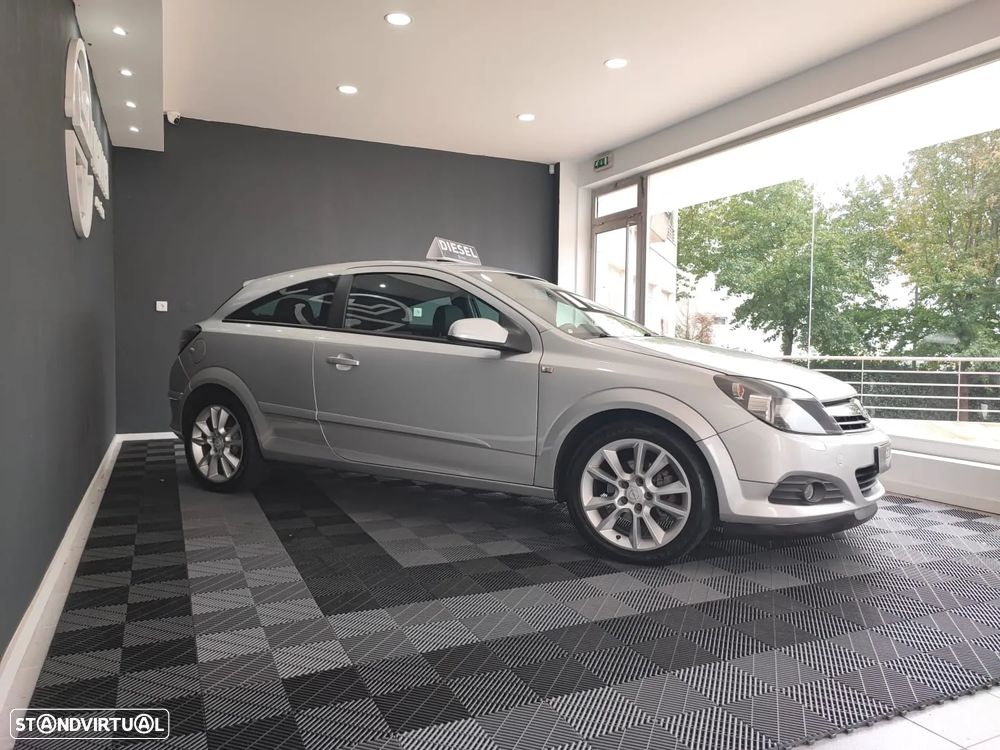 Opel Astra GTC 1.7 CDTI - 10