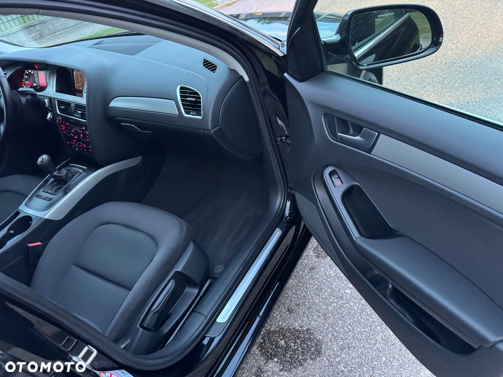 Audi A4 Avant 1.8 TFSI Ambiente - 31
