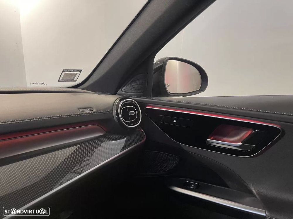 Mercedes-Benz C 300 e AMG Line - 40