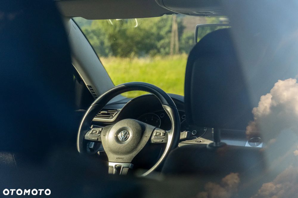 Volkswagen Passat 1.8 TSI Comfortline - 11