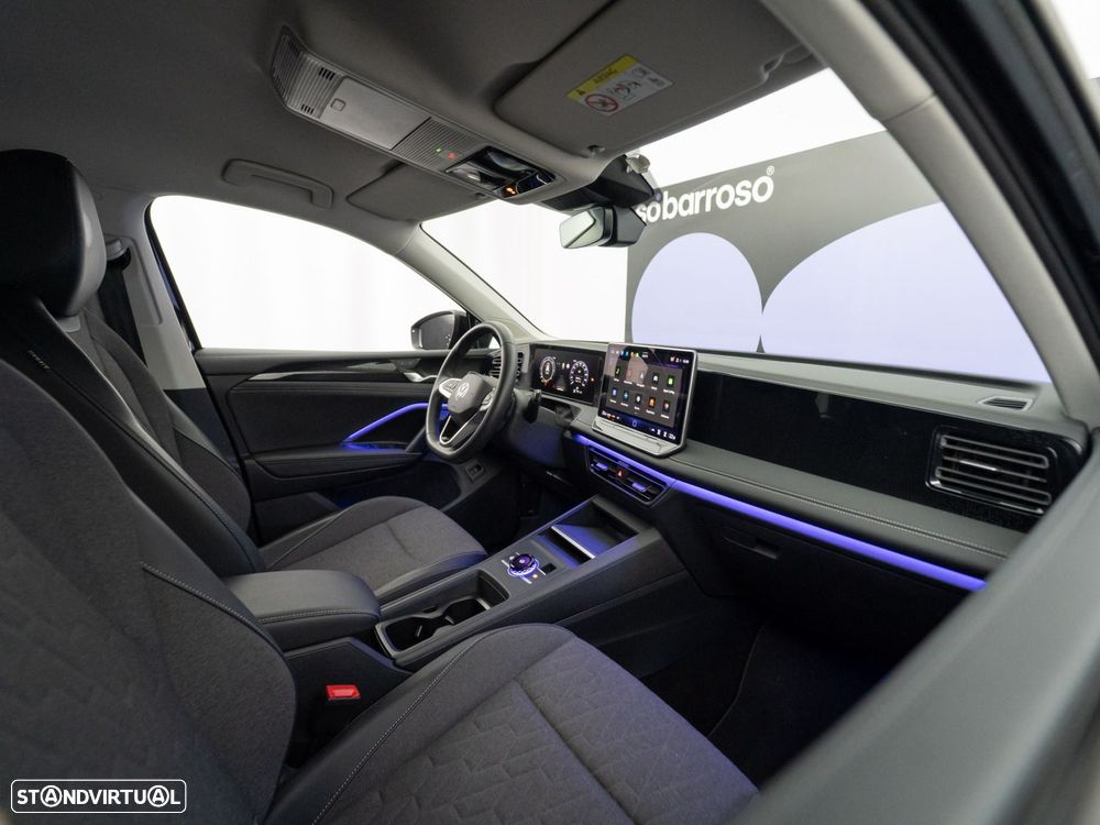 VW Tiguan 2.0 TDI Urban DSG - 49