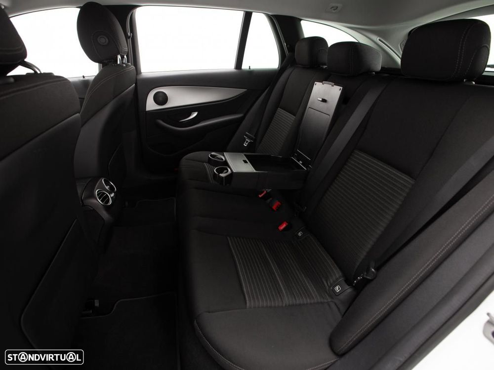 Mercedes-Benz E 300 de 9G-TRONIC - 11