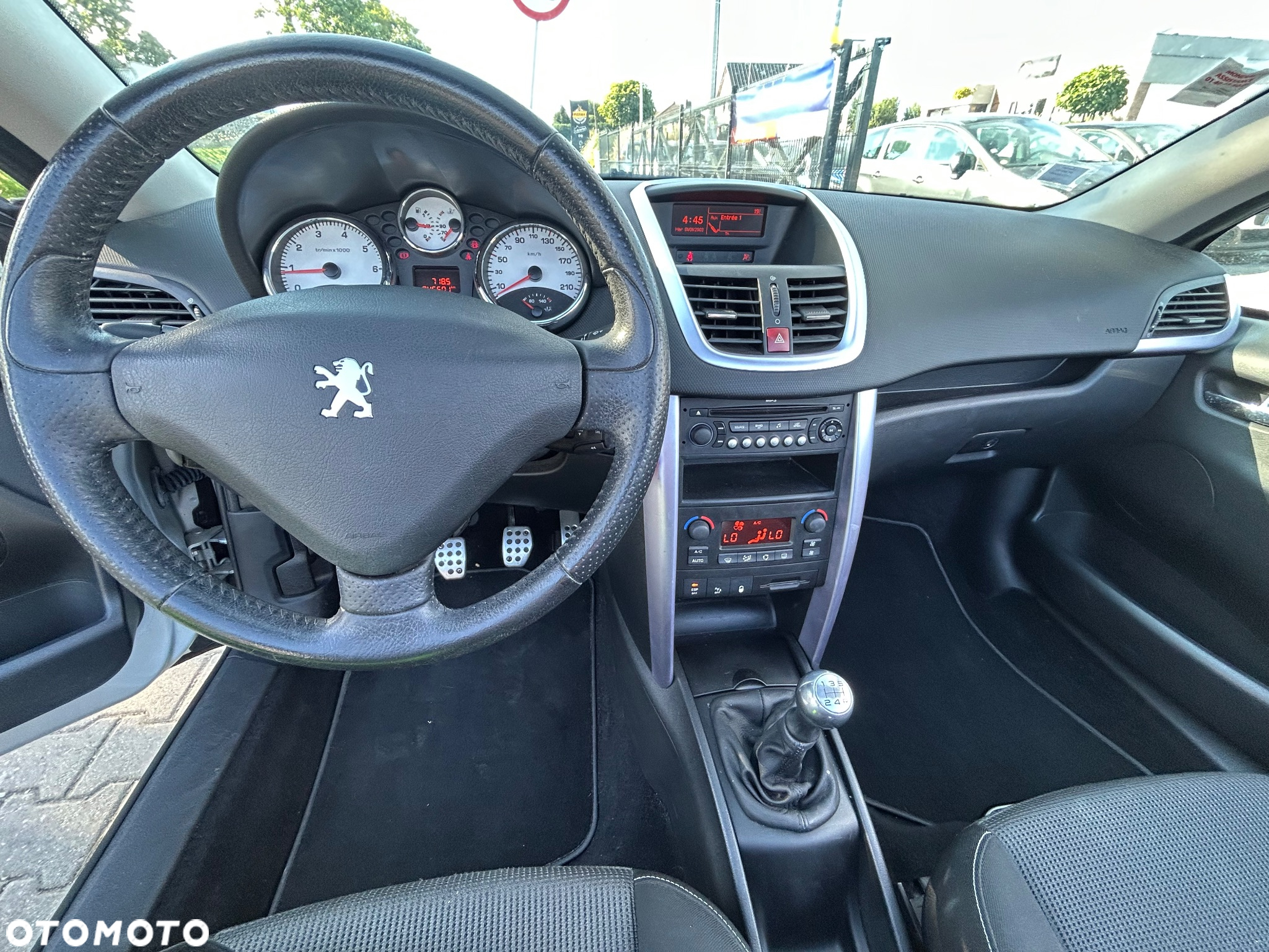Peugeot 207 - 7