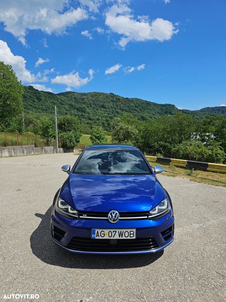 Volkswagen Golf - 8