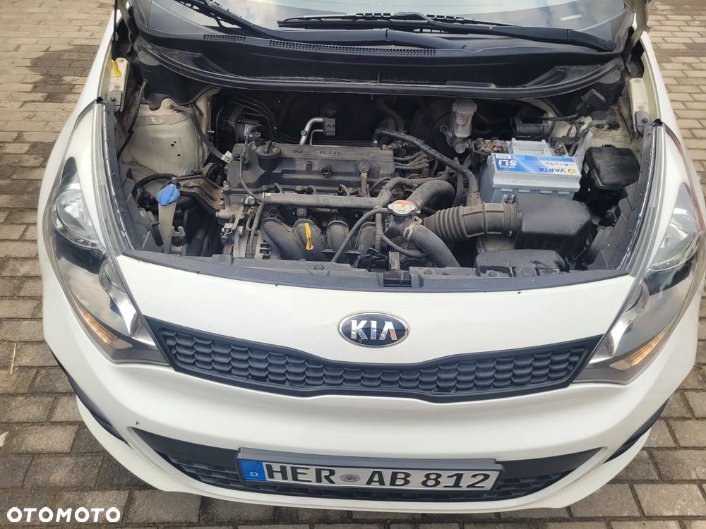 Kia Rio - 25