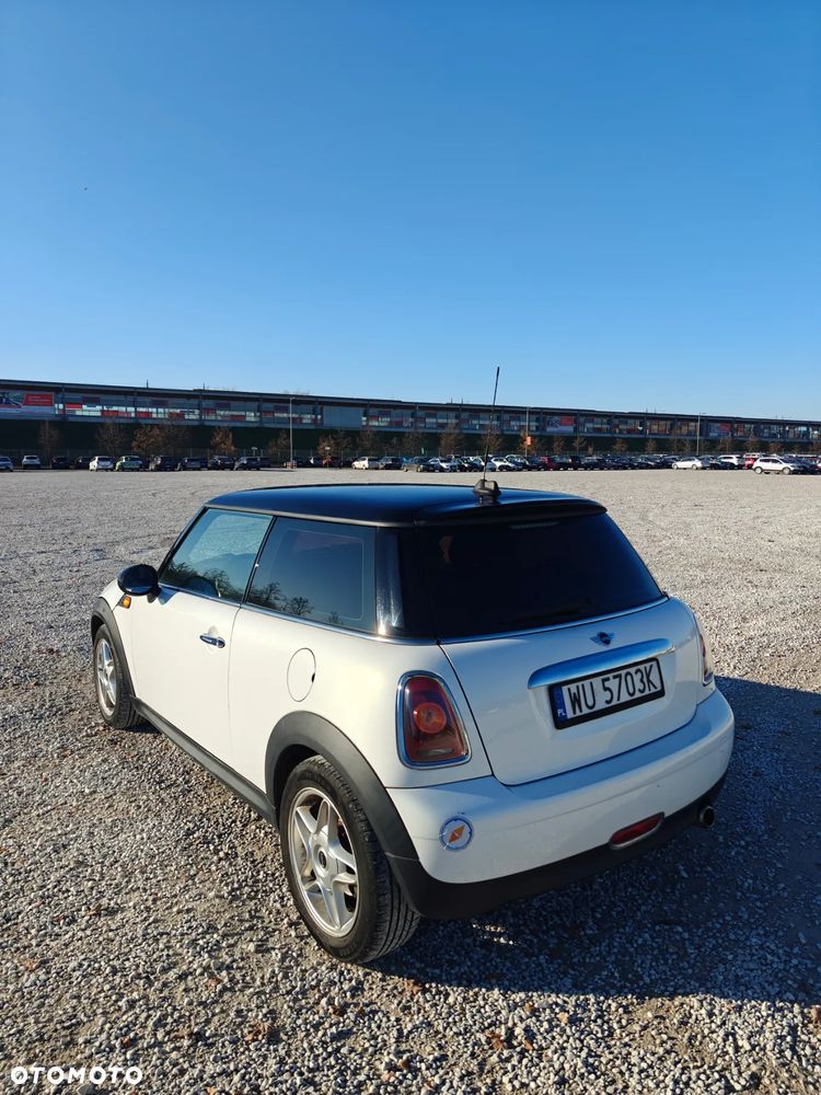 MINI Cooper Standard - 5