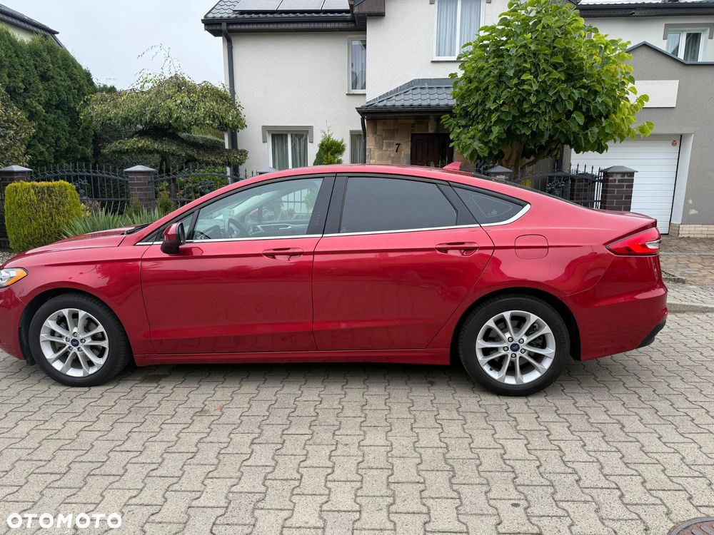 Ford Fusion - 9