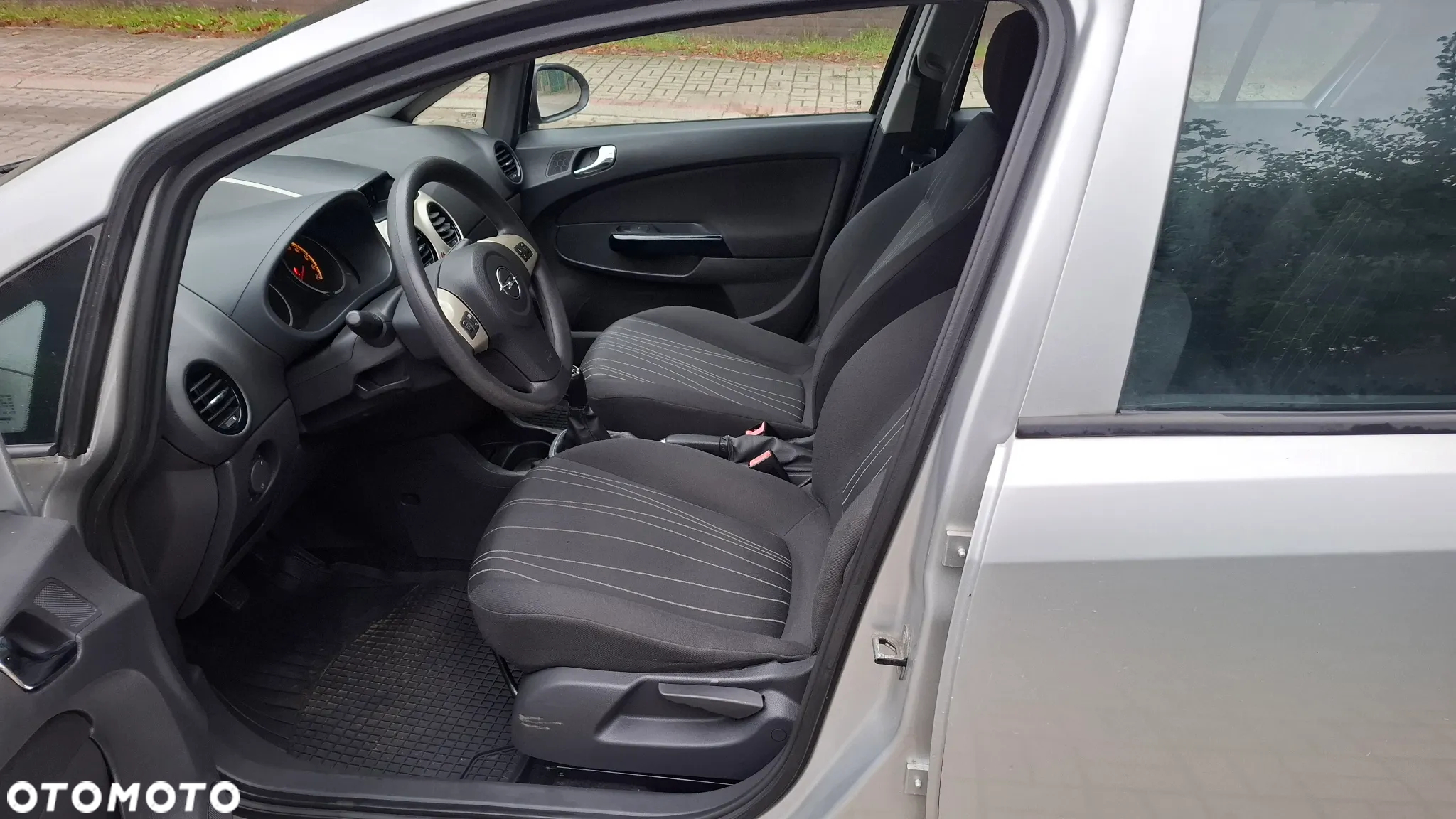 Opel Corsa 1.2 16V Easytronic - 8