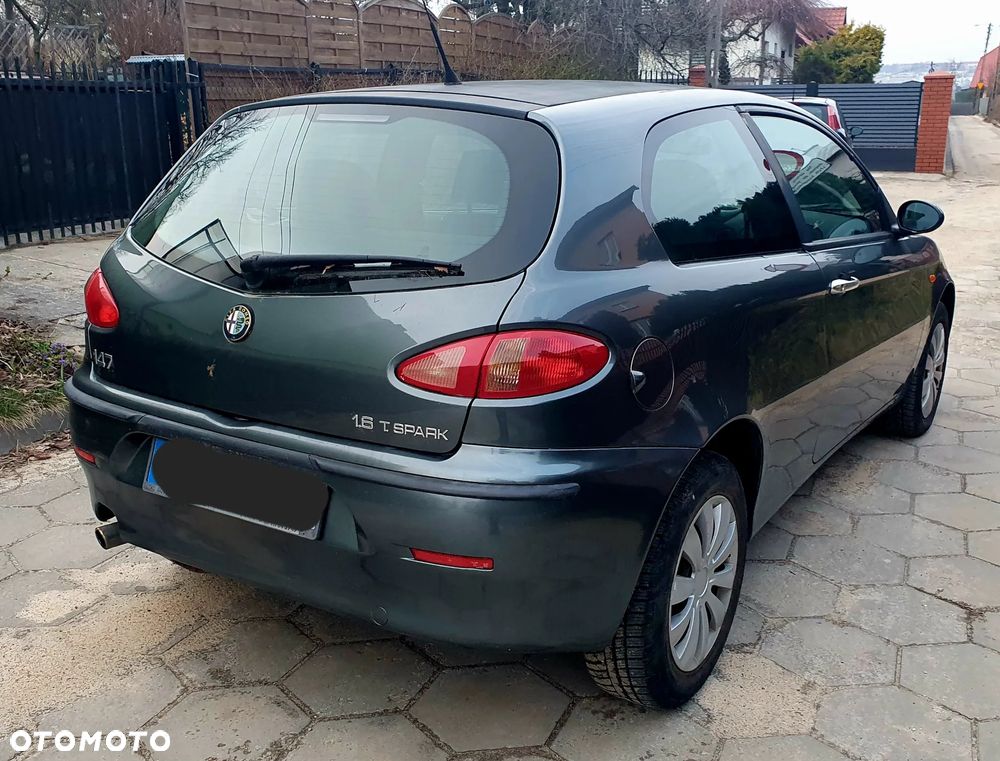 Alfa Romeo 147 - 3