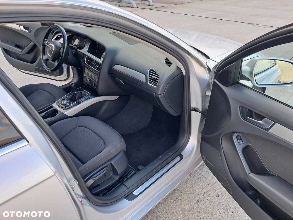 Audi A4 Avant - 13