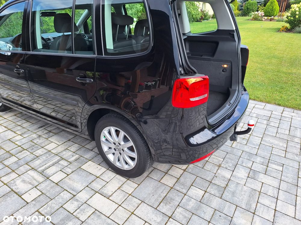 Volkswagen Touran 1.4 TSI STYLE - 23