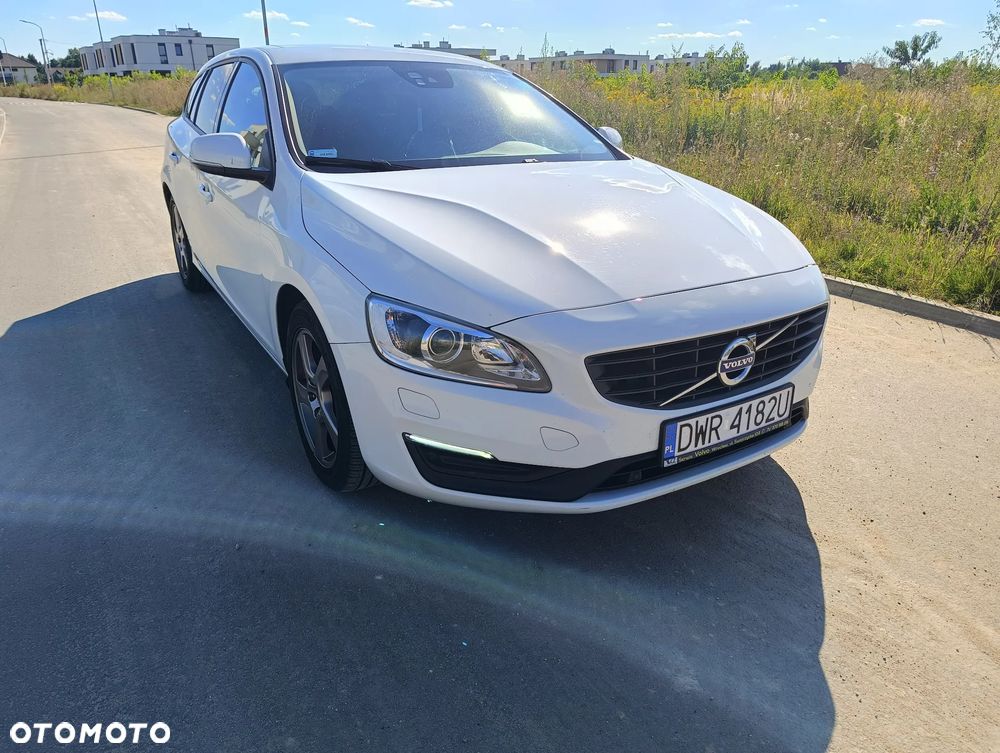 Volvo V60 D3 Drive-E Kinetic - 2
