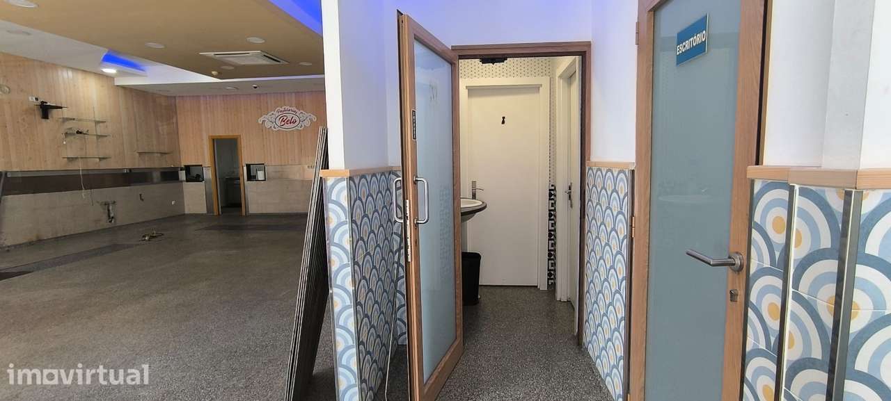 Espaço Comercial 250 m² | Ramada, Odivelas - Grande imagem: 3/30