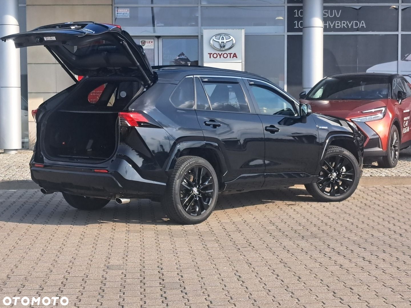 Toyota RAV4 2.5 Hybrid Black Edition by JBL 4x2 - 6