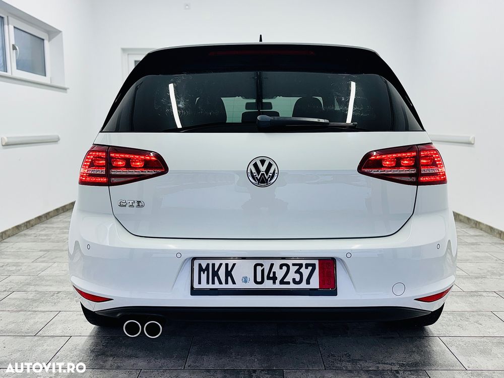 Volkswagen Golf GTD 2.0 TDI SCR DSG - 10