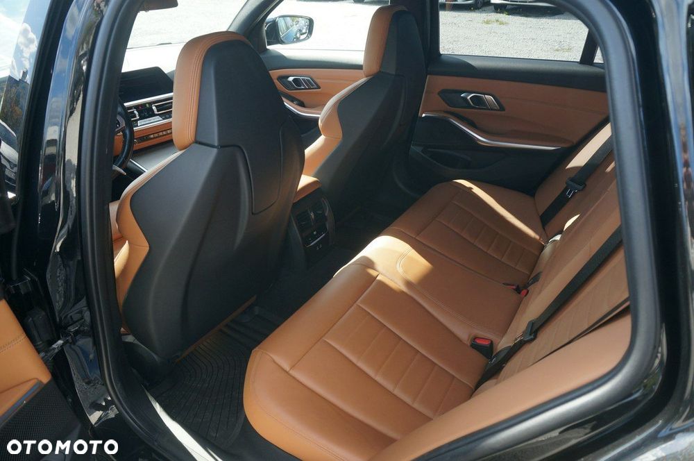 BMW Seria 3 - 24