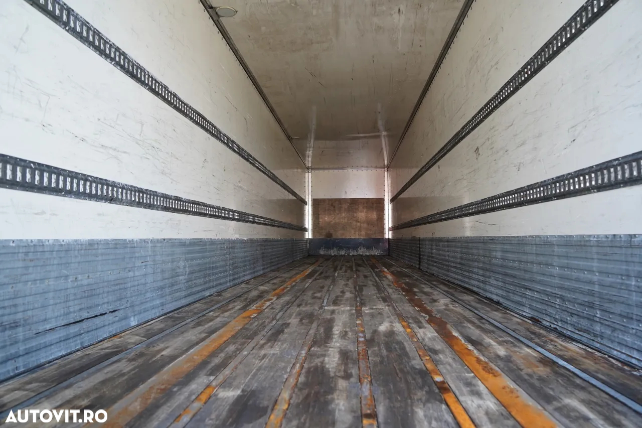 Fruehauf IZOTERMĂ / CONTAINER / KOFFER / PODEA FOARTE REZISTENTĂ: SLĂBĂ DE BALUSTRATĂ - 13