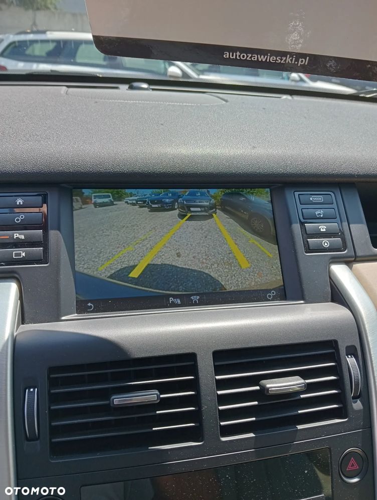Land Rover Discovery Sport - 26