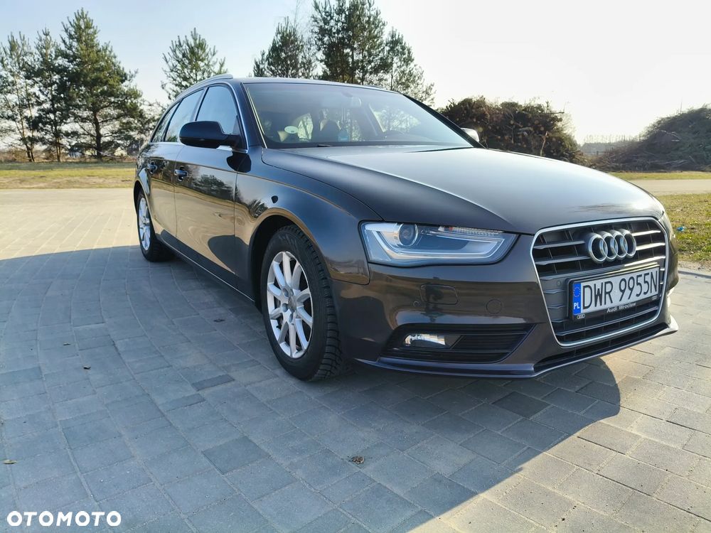 Audi A4 Avant 2.0 TDI ultra - 8