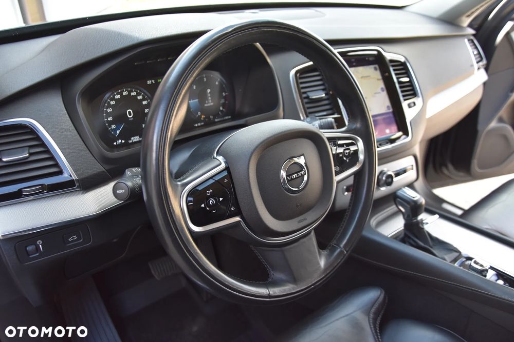 Volvo XC 90 - 26