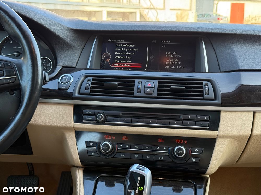 BMW Seria 5 528i xDrive Luxury Line - 19