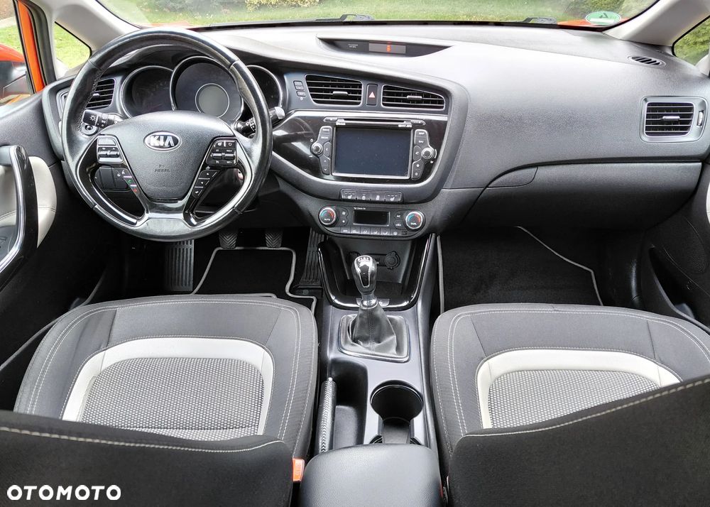 Kia Ceed 1.4 CVVT Spirit - 19