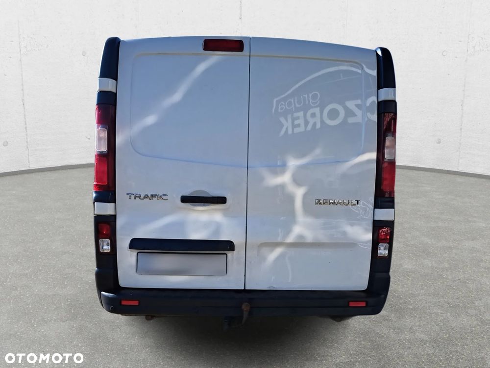 Renault Trafic Brygadowy 6 osób - 6