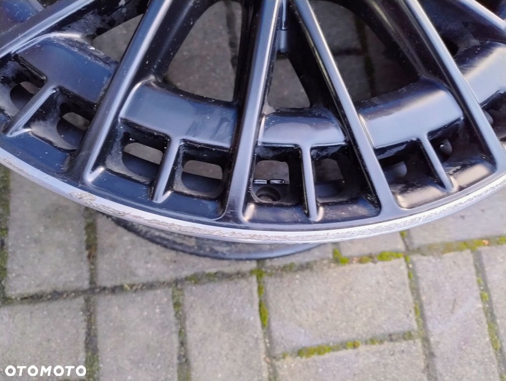 felga 9.5j 21 et52 mercedes eqe amg 295 w295 a2954012900 - 3