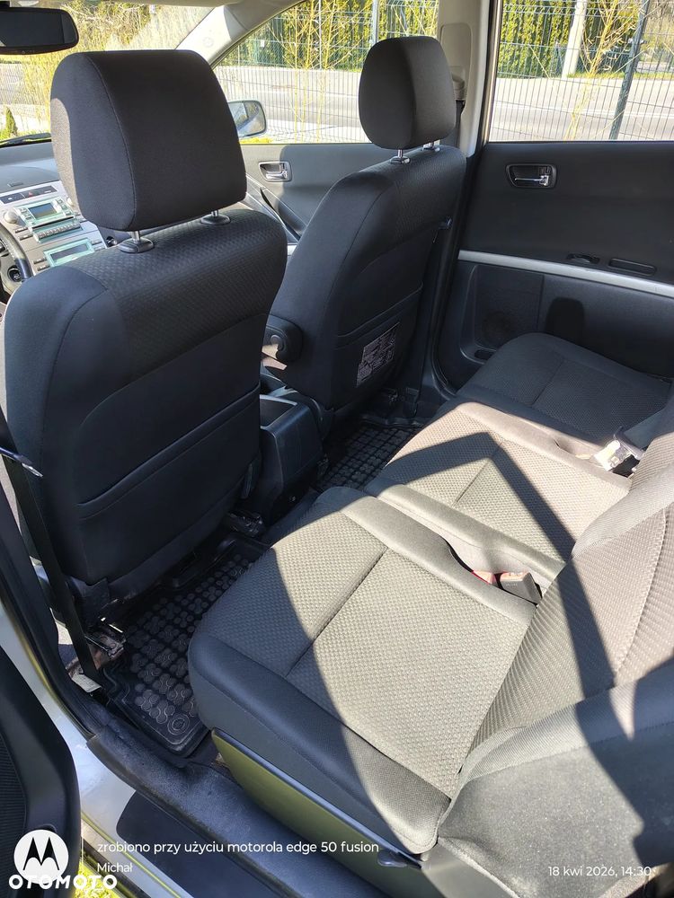 Toyota Corolla Verso - 12