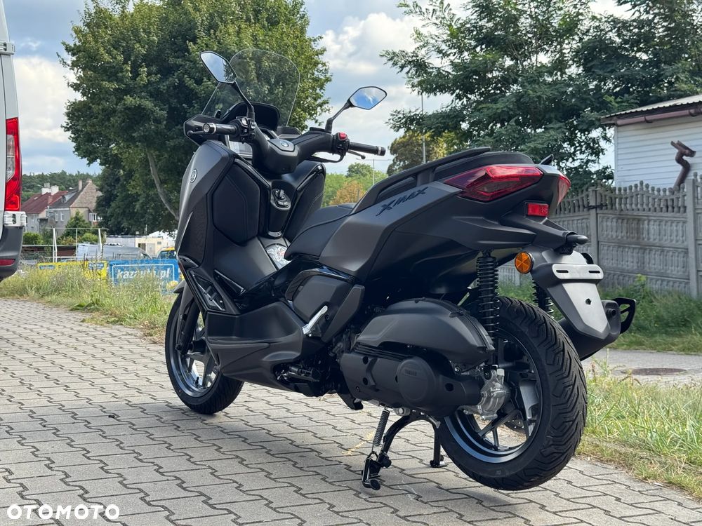 Yamaha X-max - 4