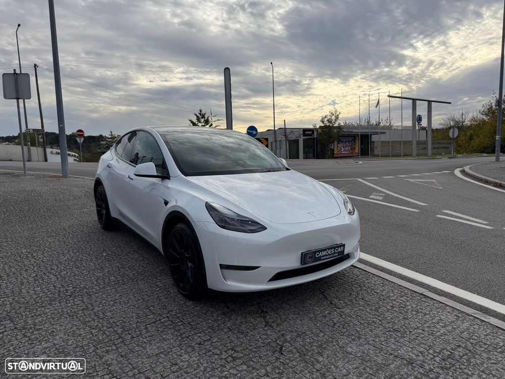 Tesla Model Y 2022 photo 2