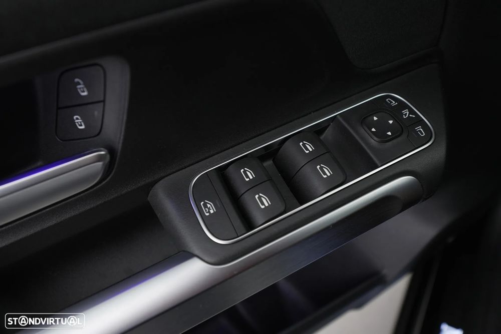 Mercedes-Benz GLB 180 d AMG Line - 23