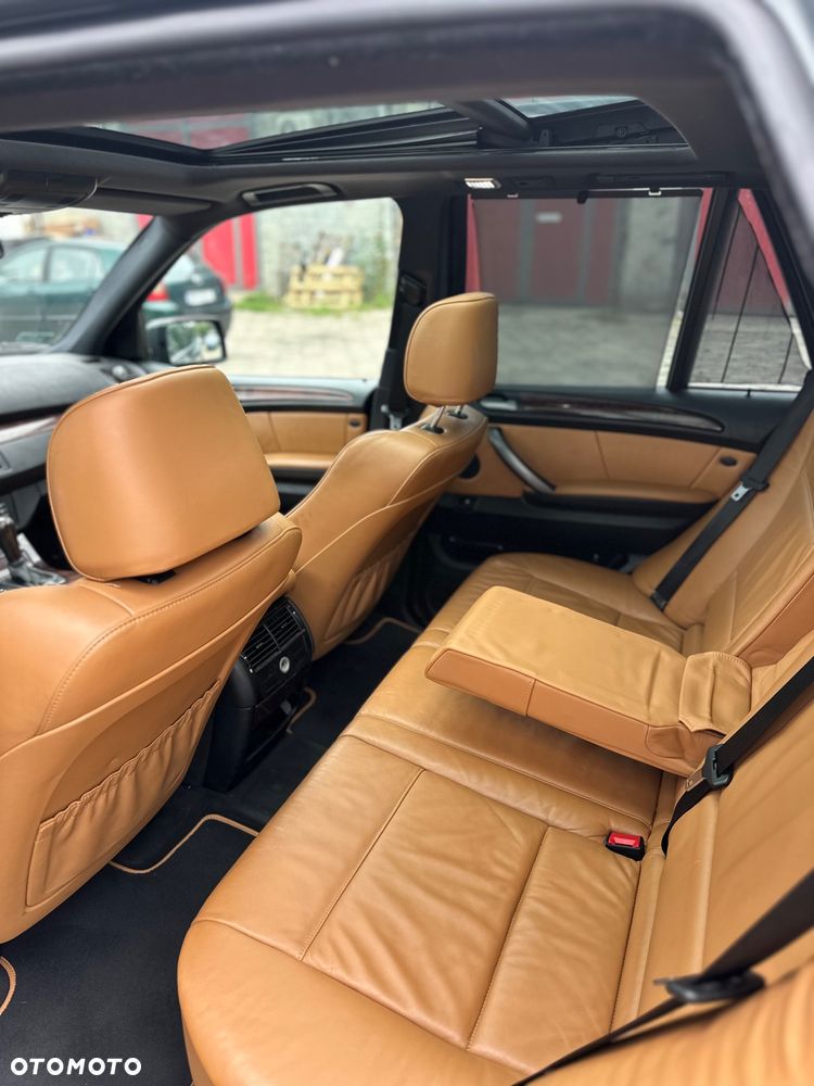 BMW X5 4.4 i Edition Exclusive - 11