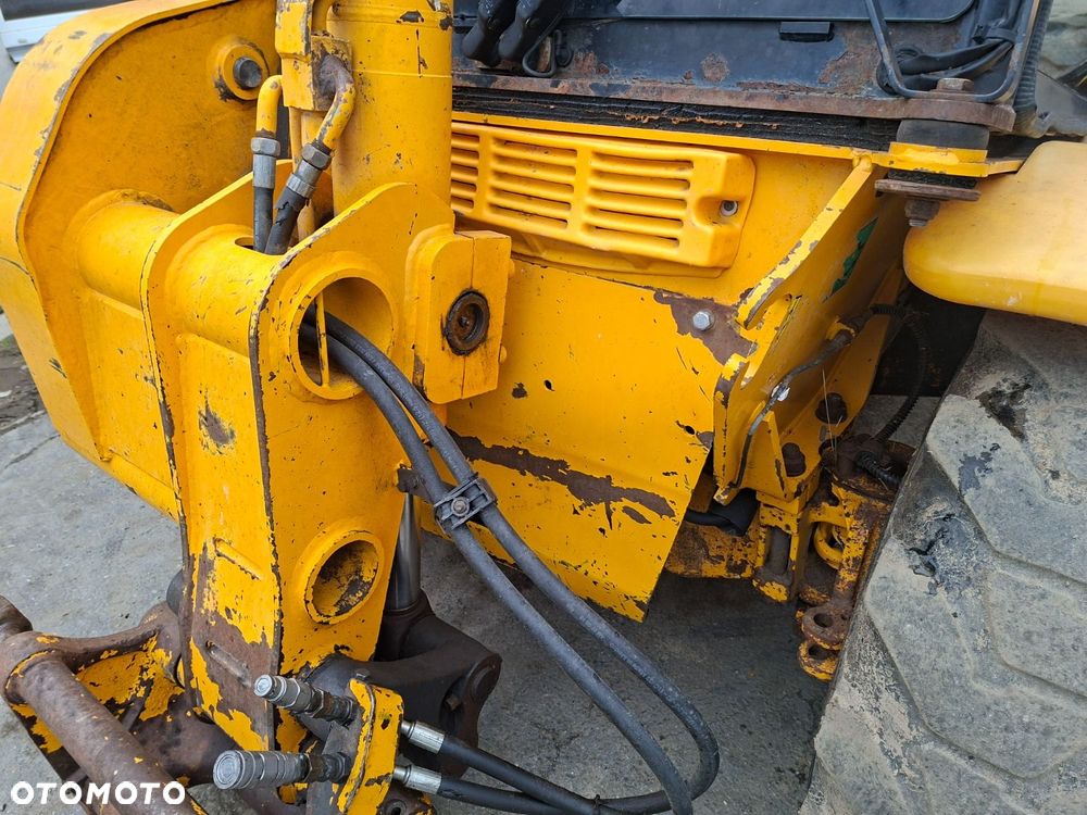 JCB 525-50 4X4 - 27