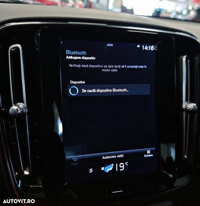 Volvo XC 40 T3 AT8 Momentum Pro - 13