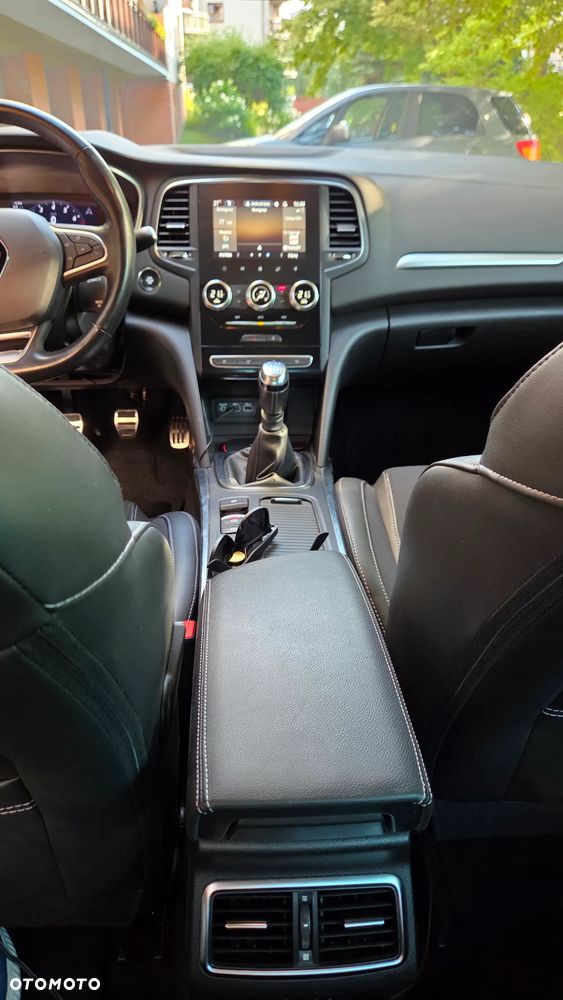 Renault Megane 1.3 TCe Intens - 17