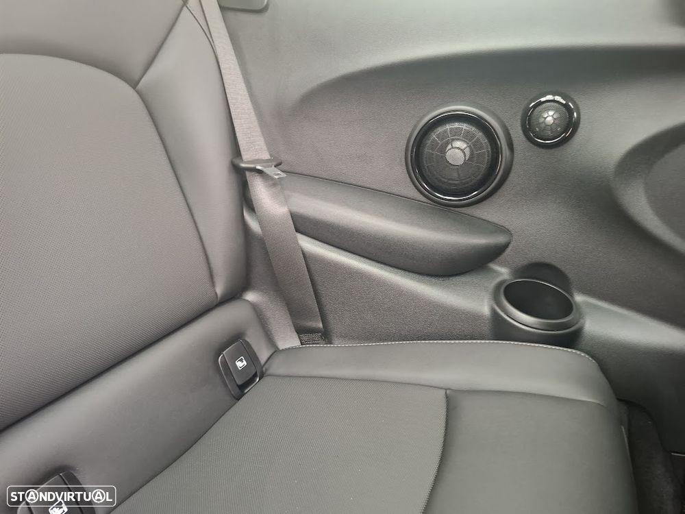 MINI 3 Portas Cooper SE Yours - 38