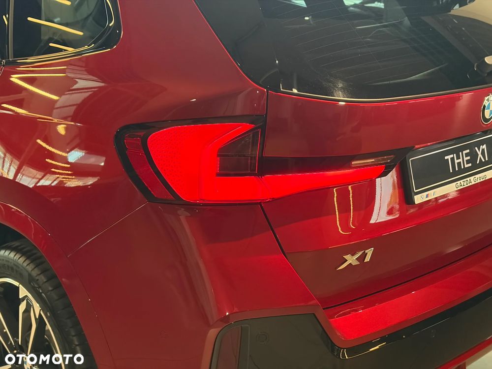 BMW X1 sDrive20i mHEV - 15
