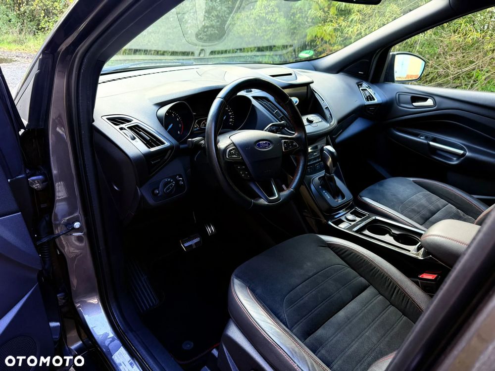 Ford Kuga 1.5 EcoBoost 4x4 ST-Line - 14