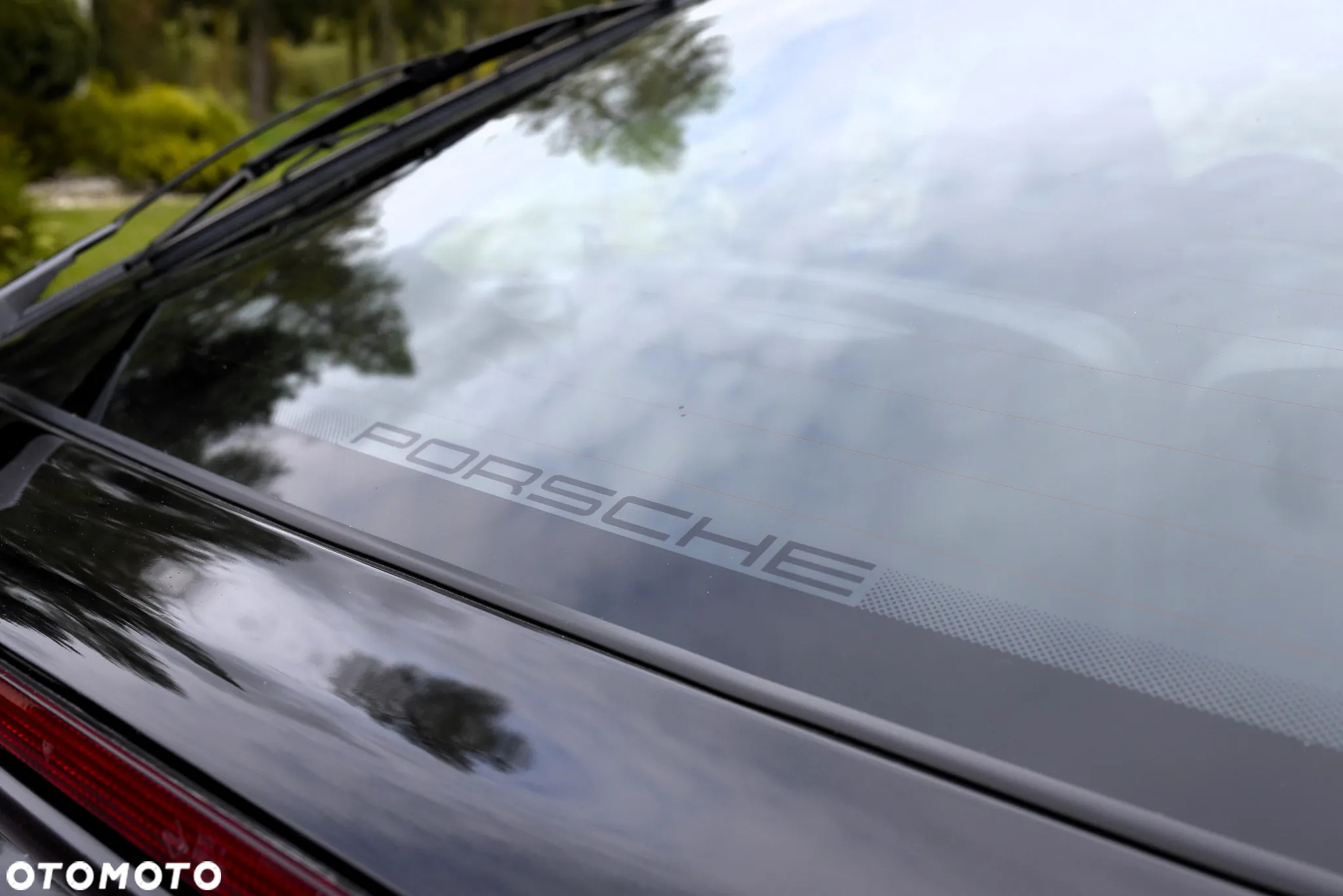 Porsche 911 Carrera 4 - 15