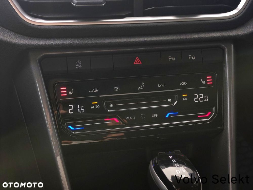 Volkswagen T-Roc - 19
