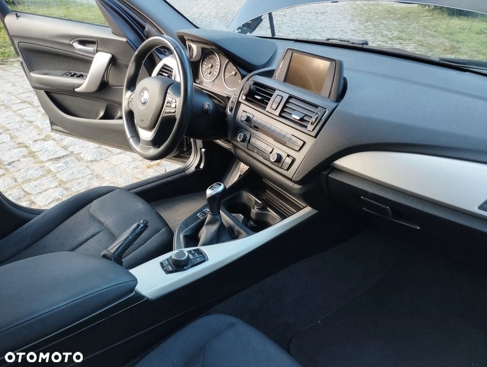 BMW Seria 1 114d - 14