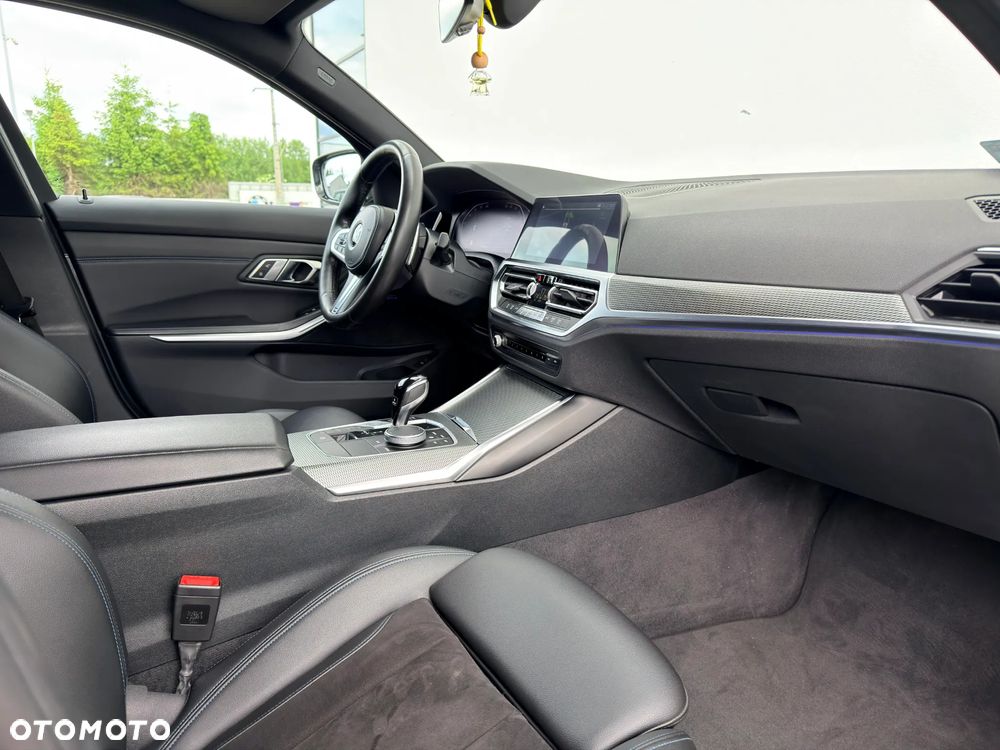 BMW Seria 3 - 10