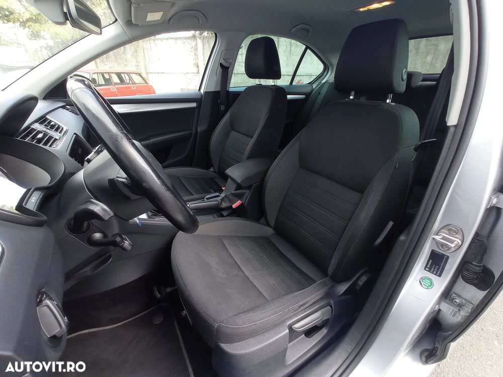 Skoda Octavia 2.0 TDI DSG Ambition - 16