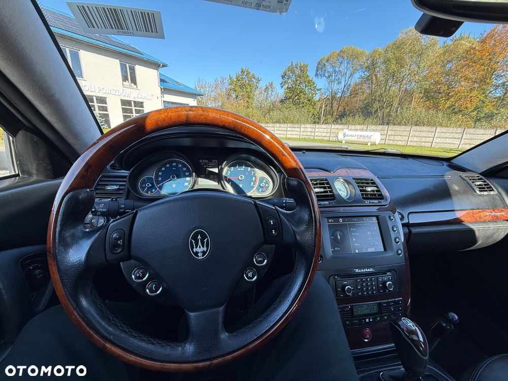 Maserati Quattroporte - 10