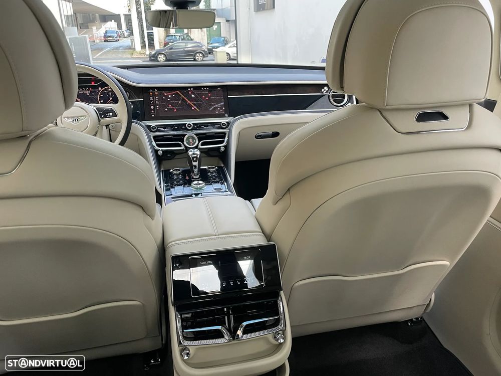 Bentley Flying Spur Hybrid Azure - 14